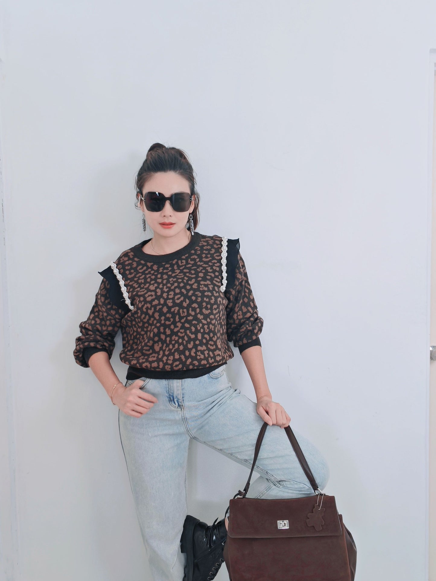 T3899-Pearl Trim Leopard Knit Top
