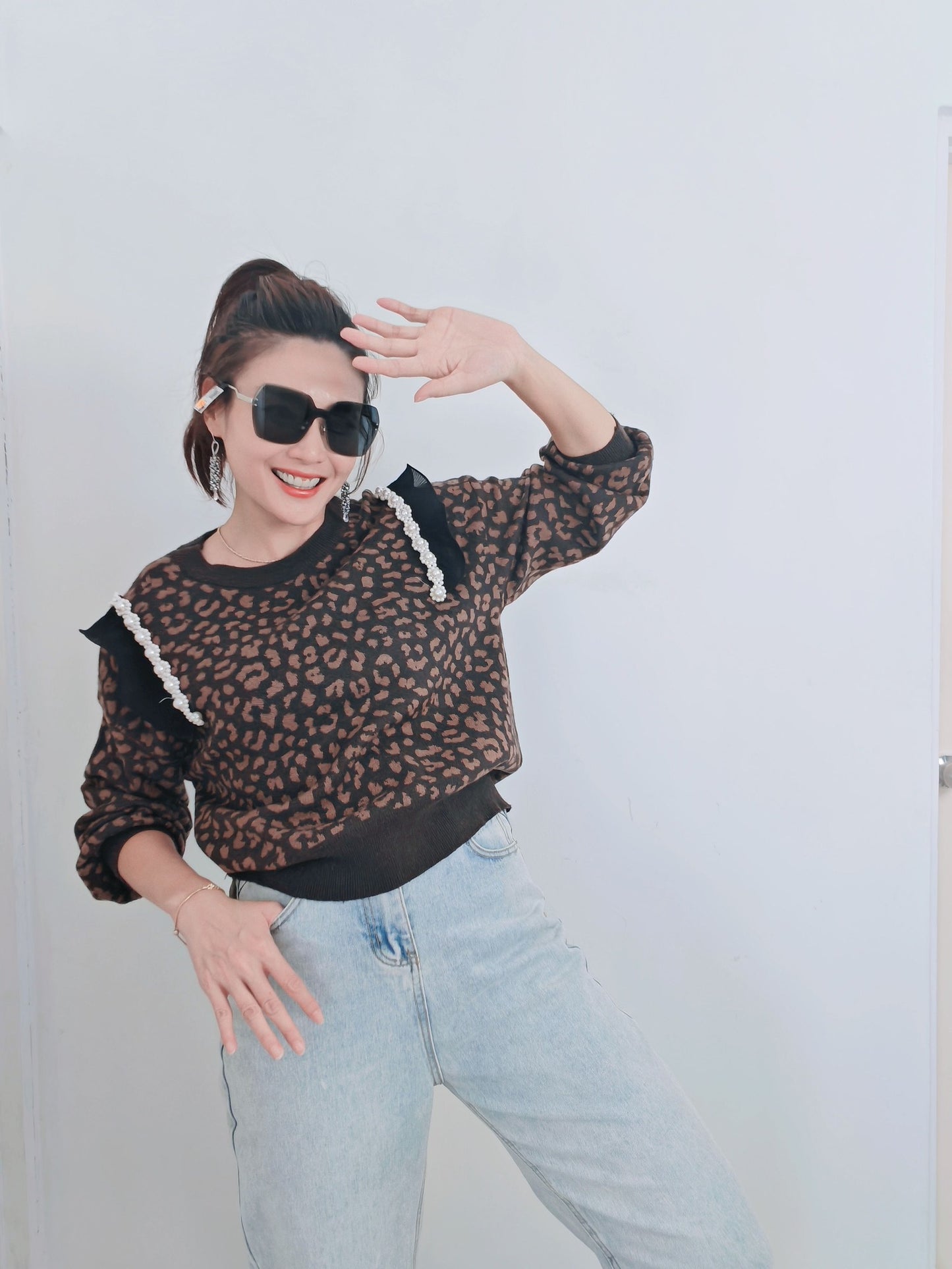 T3899-Pearl Trim Leopard Knit Top