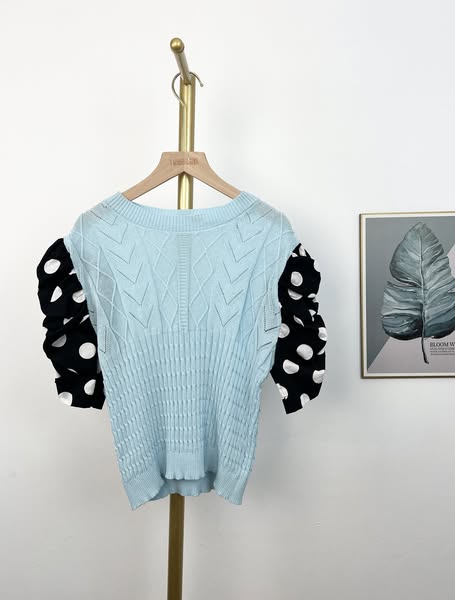 T4607 polka dot shirt