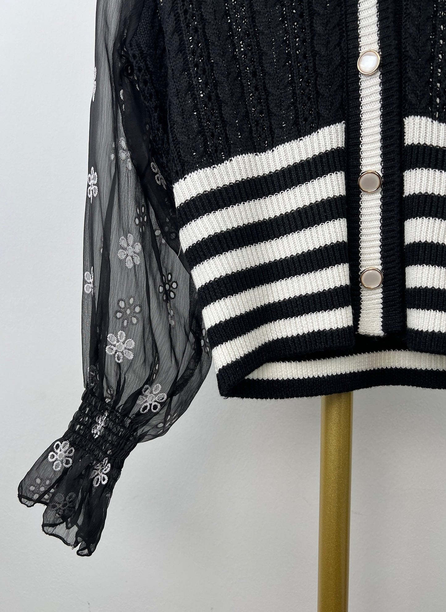 T6245 镂空刺绣 Long Sleeve Shirt