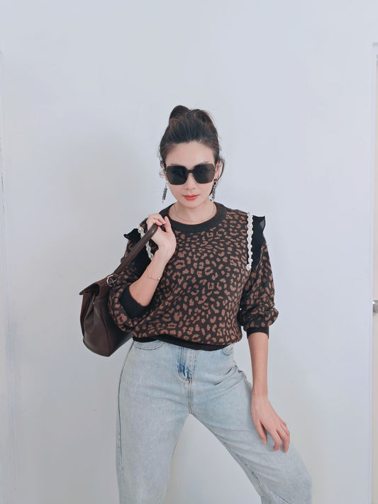 T3899-Pearl Trim Leopard Knit Top