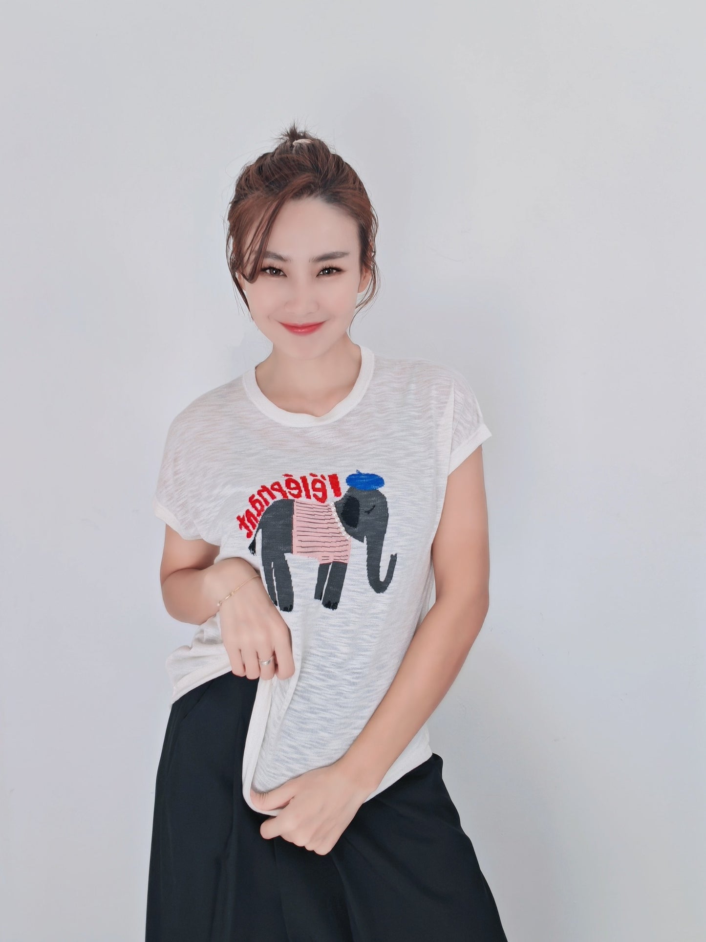 T6749 Sleeveless Top