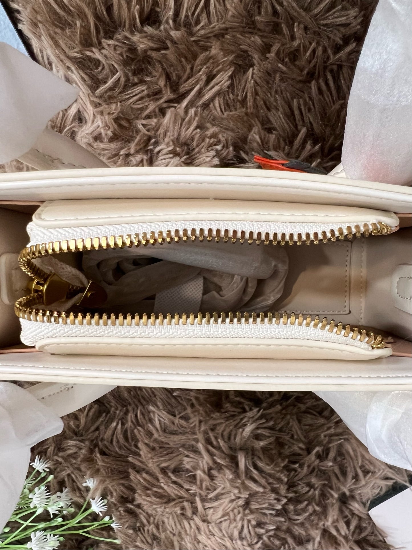 81043 Cream Leather Bag